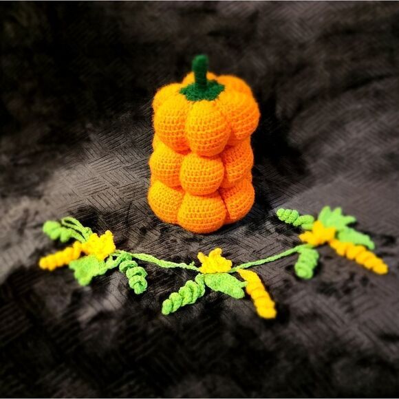 Lot of 3 handmade Crochet Pumpkin - Picture 7 of 9